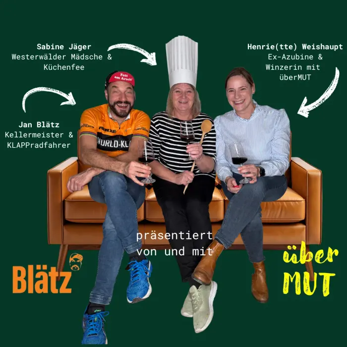 Henrie, Kellermeister Jan und Küchenfee Sabine auf dem Sofa